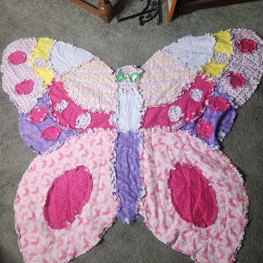 Handmade Patchwork Butterfly Rag Quilt  Bed Lap Baby Wall  70 X 60